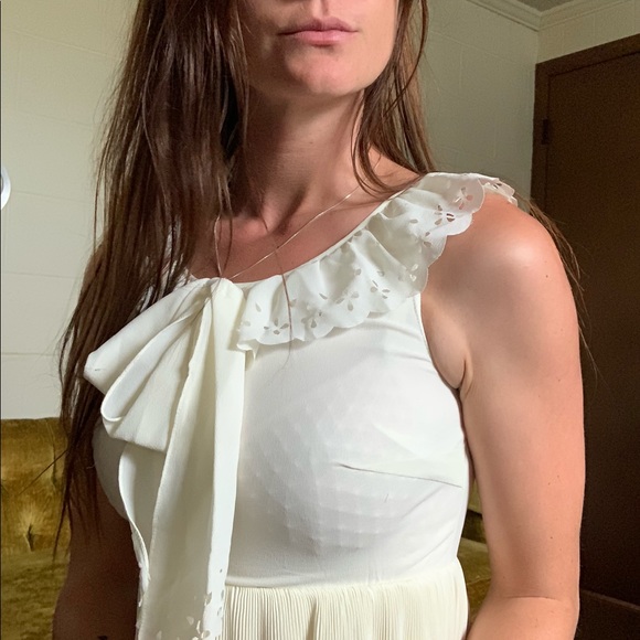 Tops - 💛 VTG handmade white top
